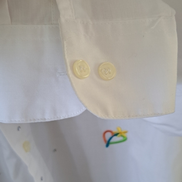 Mili Designs Women's Large White Long Sleeve Button Up Shirt Embroidered Floral - Picture 9 of 16